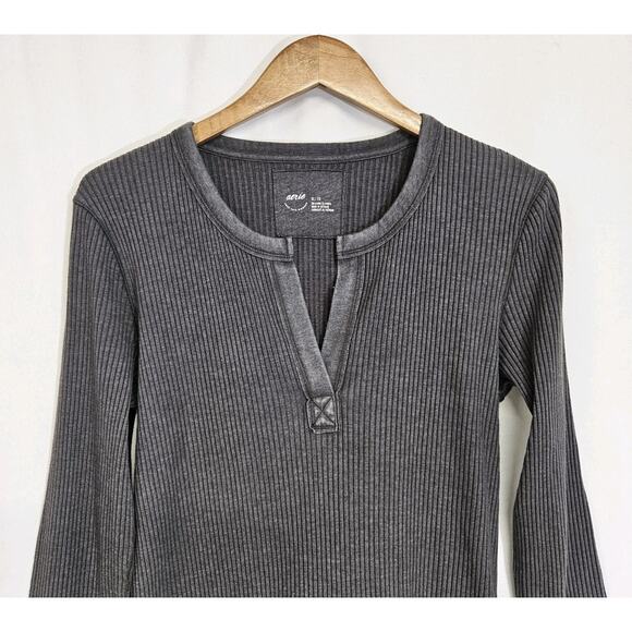 Aerie Dark Gray Fireside Long Sleeve Henley Notch V-neck T-Shirt Size XL NWT - Picture 2 of 8